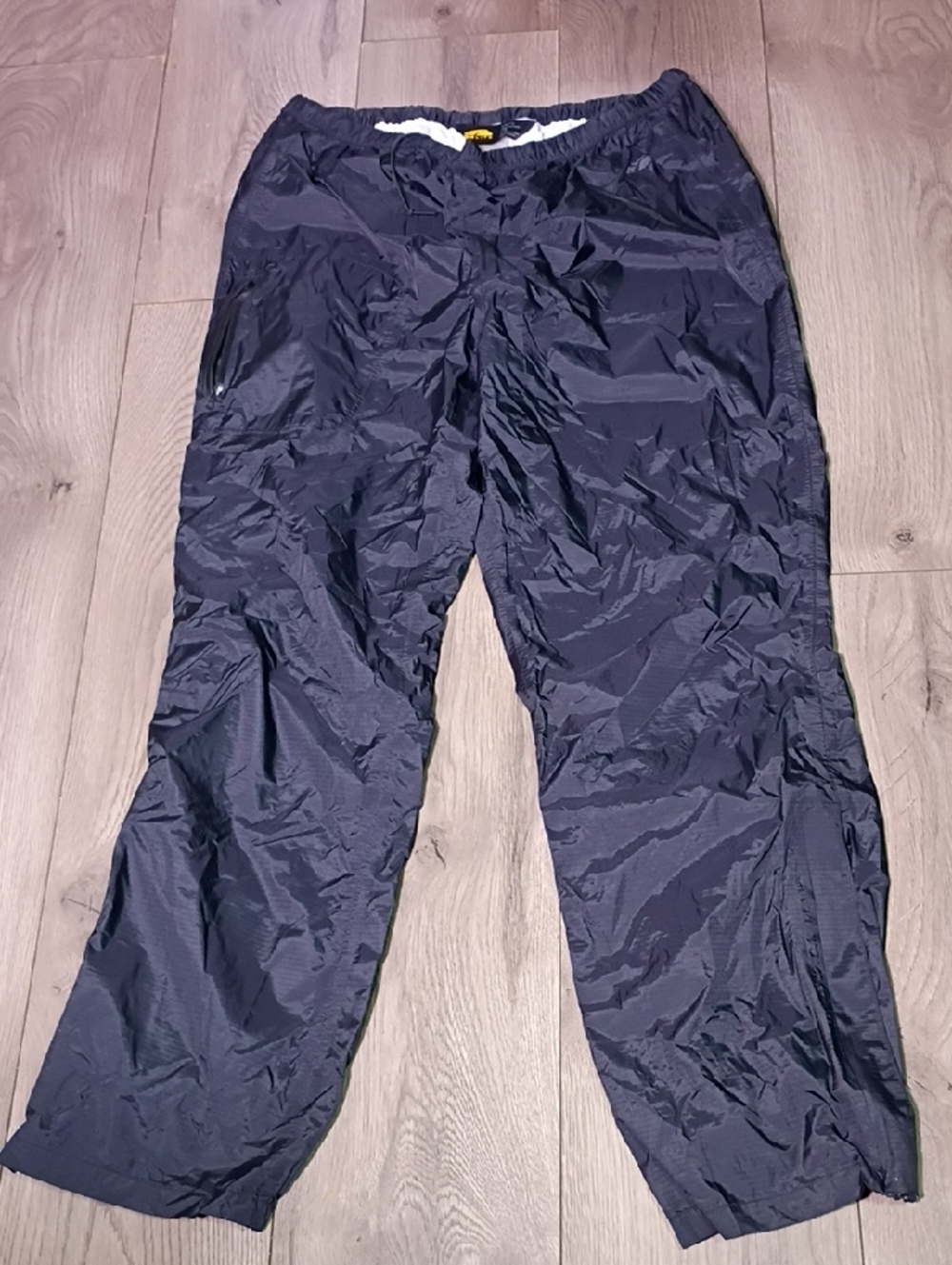 Men's Black Lightweight‎ Wind Pants with Elastic Waist
